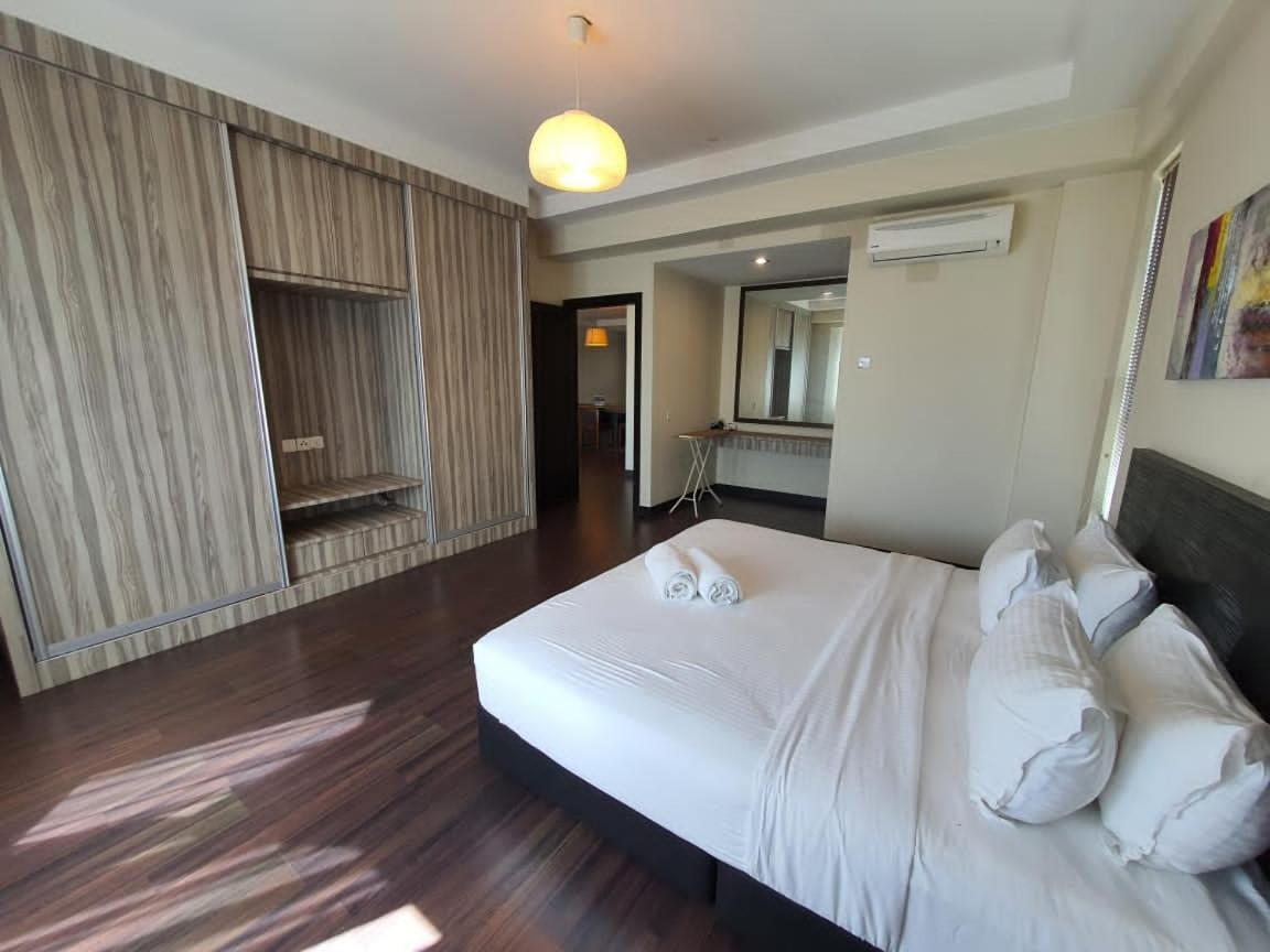 Aa Residen Luxury Condo Homestay 18Mins Walk Tanjung Aru Beach & Golf Course, Not Beach Side Resort Кота-Кинабалу Экстерьер фото